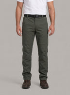 ÁNGEL pantalón liso verde militar, portada con modelo