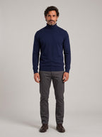CECILIO jersey cuello alto azul marino - modelo cuerpo entero