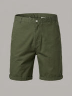 TOBÍAS - Bermuda chino clásica - Verde militar