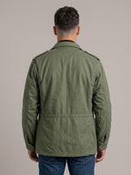 Chaqueta de campo Benjamín en verde militar, vista de espalda