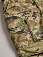 SEBASTIÁN pantalón táctico, detalle del bolsillo