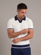 Polo punto contraste blanco - modelo
