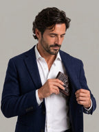 JOSEAN cartera efecto cocodrilo - hombre con el producto