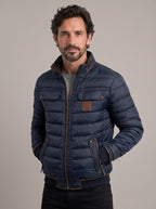 GABI chaqueta acolchada con cuello de contraste azul marino - frente