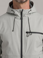 HUGO chaqueta cortavientos retro urbana - detalle capucha y cremallera