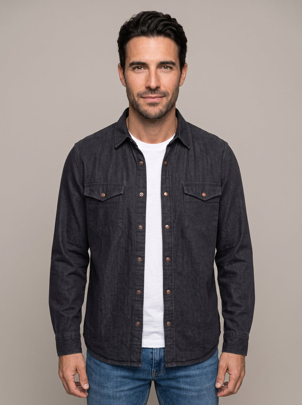 AITOR sobrecamisa vaquera - plano medio