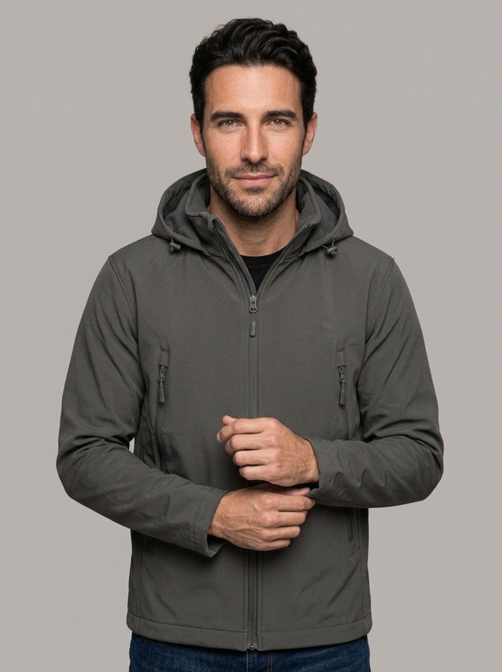 JUAN RAMÓN chaqueta cortavientos de montaña gris - plano medio
