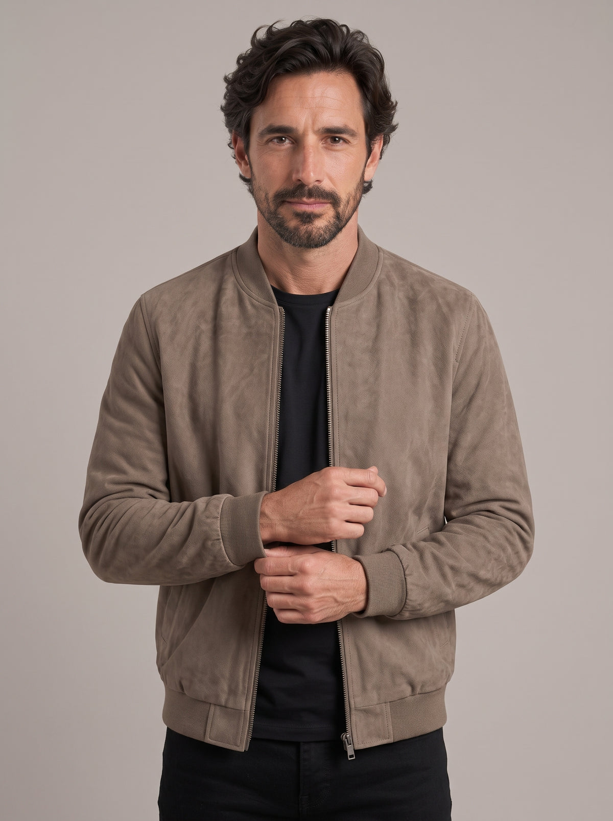 MAIKEL bomber efecto ante - plano medio