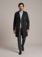 Look completo con la gabardina MARCELINO negra, cuerpo entero