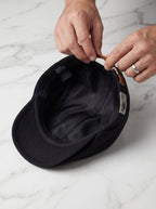 ANDRÉS - Gorra urbana plana™