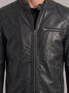 RAÚL biker - detalle